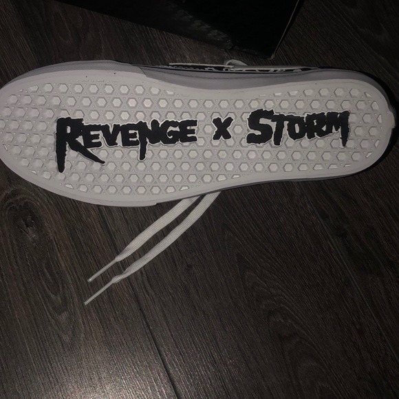 REVENGE X STORMS BANDANA BLACK SIZE 10🔥 - Picture 2 of 4